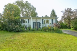 1547 Rue Picasso  Beloeil, QC J3G 4Z7