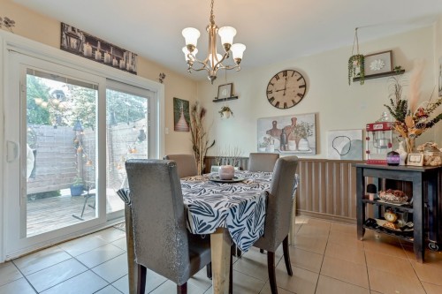 Salle à manger - 1547 Rue Picasso, Beloeil, QC - Indoor Photo Showing Dining Room