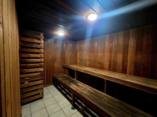 Sauna - 1024-2555 Av. Du Havre-Des-Îles, Laval (Chomedey), QC - Indoor Photo Showing Other Room