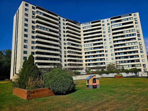 Garden - 1024-2555 Av. Du Havre-Des-Îles, Laval (Chomedey), QC - Outdoor With Facade