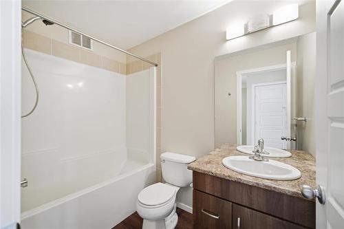 97 Lyra Gate, Winnipeg, MB 