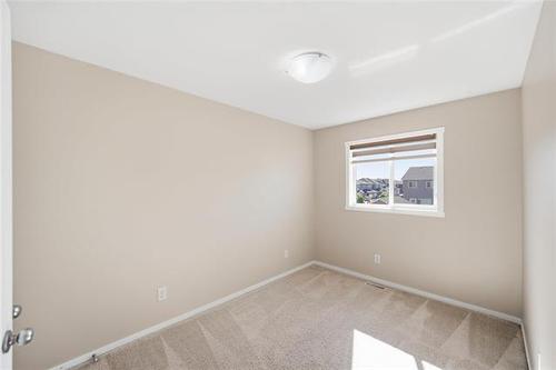 97 Lyra Gate, Winnipeg, MB 