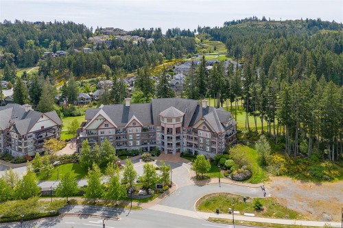 #210/212-1395 Bear Mountain Pkwy  Langford, BC V9B 0E1