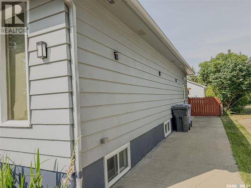 228 8Th Avenue E, Melville, SK - Outdoor With Exterior