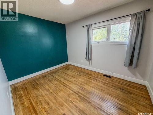 228 8Th Avenue E, Melville, SK - Indoor Photo Showing Other Room