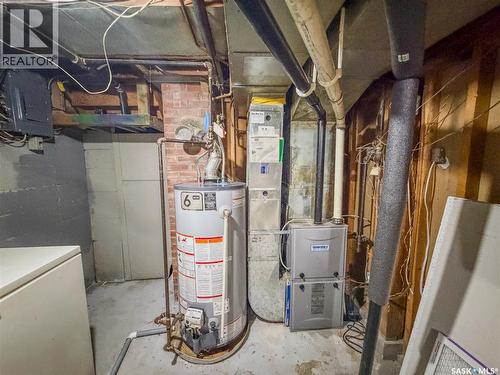 228 8Th Avenue E, Melville, SK - Indoor Photo Showing Basement