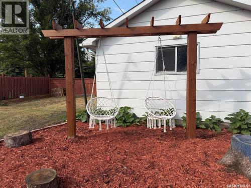 228 8Th Avenue E, Melville, SK - Outdoor With Exterior