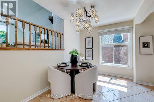 4303 Mayflower Drive, Mississauga, ON - Indoor Photo Showing Dining Room