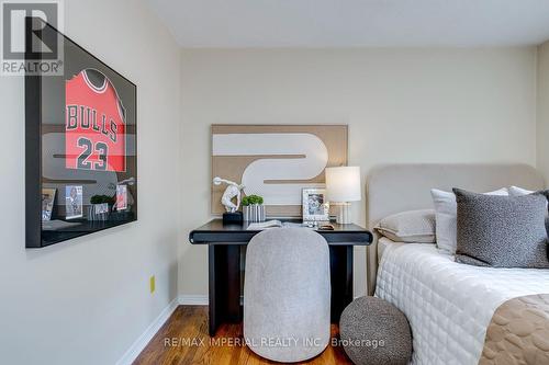 4303 Mayflower Drive, Mississauga, ON - Indoor