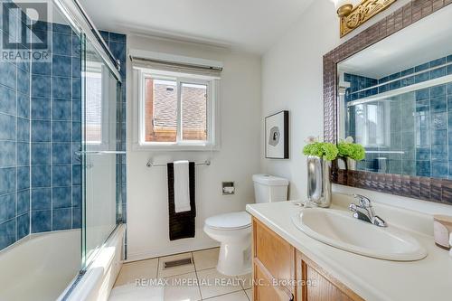 4303 Mayflower Drive, Mississauga, ON - Indoor Photo Showing Bathroom