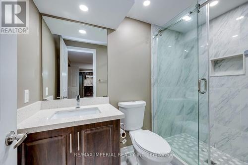 4303 Mayflower Drive, Mississauga, ON - Indoor Photo Showing Bathroom