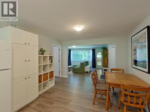 5720 Allen Ave, Powell River, BC - Indoor Photo Showing Dining Room