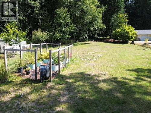 5720 Allen Ave, Powell River, BC - Outdoor
