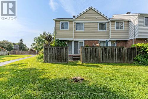 - - 104 Bannerhill Private, Ottawa, ON - Outdoor
