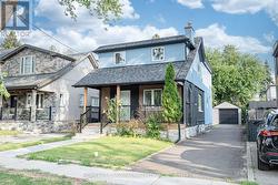 88 WANISKA AVENUE Toronto, ON M8Y 1R3