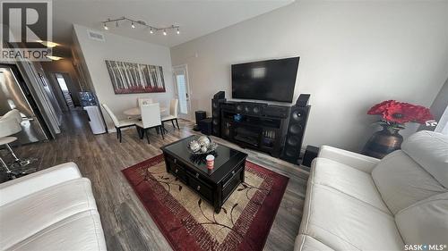 4046 33Rd Street W, Saskatoon, SK - Indoor Photo Showing Living Room