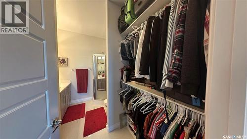 4046 33Rd Street W, Saskatoon, SK - Indoor With Storage
