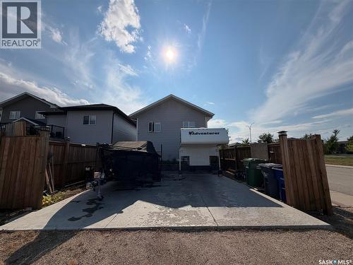4046 33Rd Street W, Saskatoon, SK - Outdoor