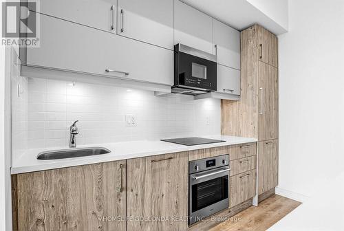 1806 - 292 Verdale Crossing, Markham, ON - Indoor Photo Showing Kitchen With Upgraded Kitchen