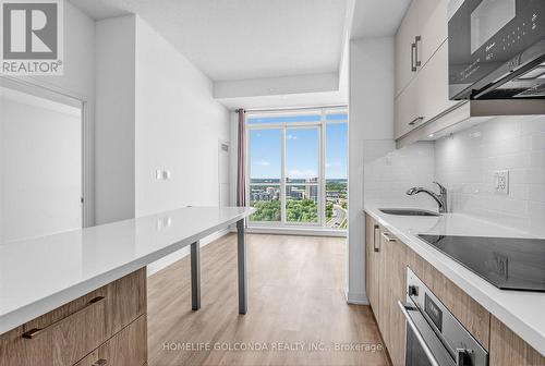 1806 - 292 Verdale Crossing, Markham, ON - Indoor Photo Showing Kitchen With Upgraded Kitchen
