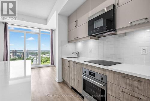 1806 - 292 Verdale Crossing, Markham, ON - Indoor Photo Showing Kitchen With Upgraded Kitchen
