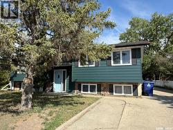 1022 8th STREET W  Kindersley, SK S0L 1S0