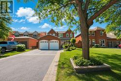 1818 DENCOURT DRIVE Pickering, ON L1V 4Y2