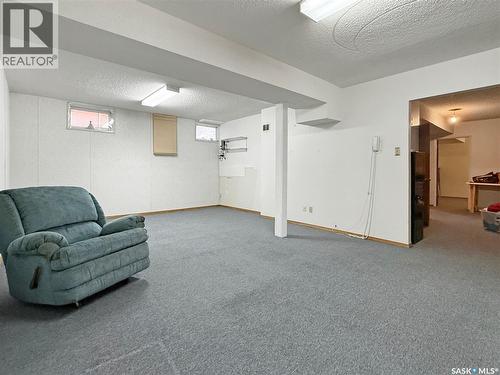 Se 477 3Rd Avenue Se, Swift Current, SK - Indoor Photo Showing Basement