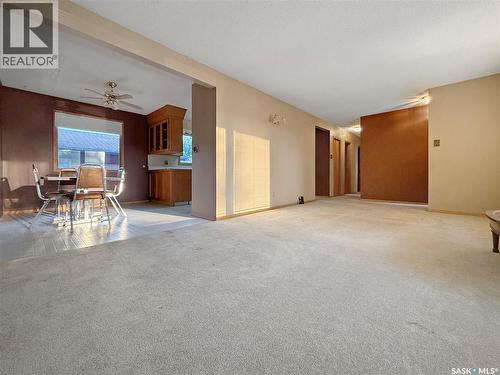 Se 477 3Rd Avenue Se, Swift Current, SK - Indoor