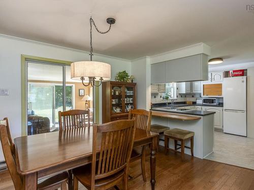 319 Birchcrest Drive, Cambridge, NS - Indoor Photo Showing Dining Room