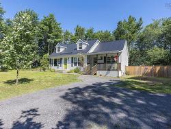 319 Birchcrest Drive  Cambridge, NS B0P 1G0