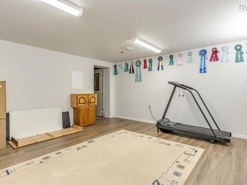 319 Birchcrest Drive, Cambridge, NS - Indoor Photo Showing Gym Room