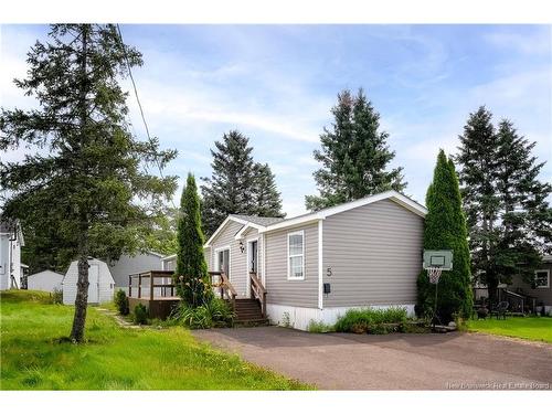 5 Nancy St, Moncton, NB 