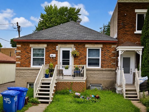 159 Av Lelievre — photo 1