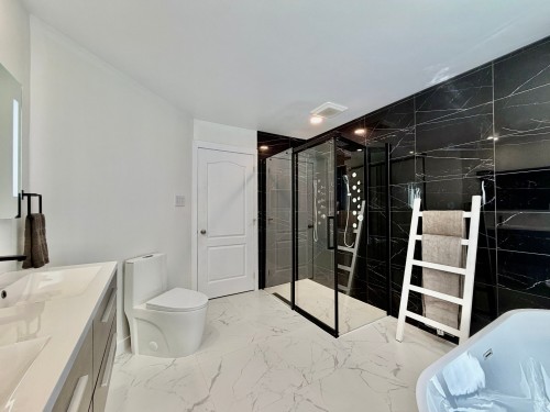 Bathroom - 45 Tsse Raymond, Saint-André-D'Argenteuil, QC - Indoor Photo Showing Other Room
