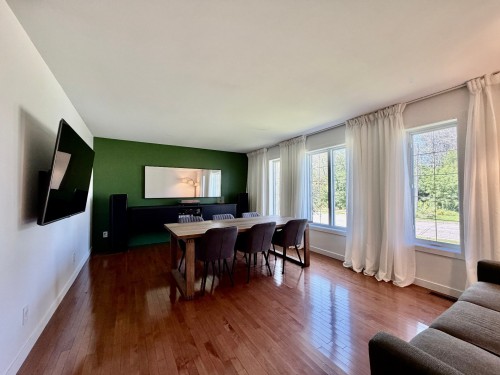 Living Room - 45 Tsse Raymond, Saint-André-D'Argenteuil, QC - Indoor Photo Showing Living Room