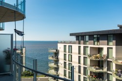 807-32 Ch. du Bord-du-Lac-Lakeshore  Pointe-Claire, QC H9S 0B9