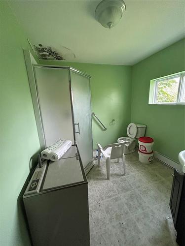 116 Bareneed Road, Bareneed, NL - Indoor Photo Showing Laundry Room