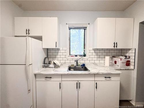 55 Portledge, Moncton, NB - Indoor Photo Showing Kitchen