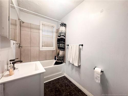 55 Portledge, Moncton, NB - Indoor Photo Showing Bathroom