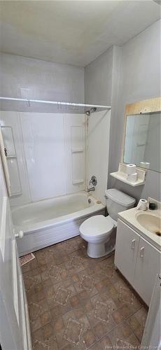 5 Maple St, Moncton, NB 