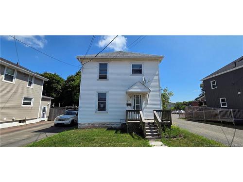 5 Maple St, Moncton, NB 
