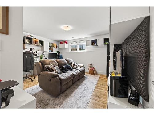 39 Donat Cres, Dieppe, NB 