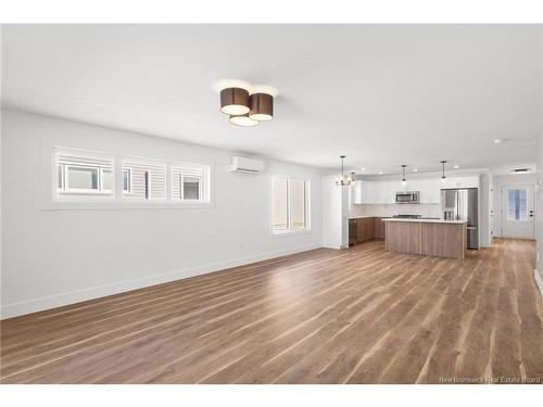 93 Attenborough Dr, Fredericton, NB 