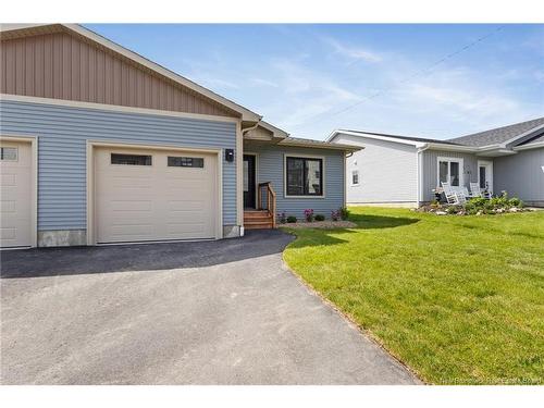 93 Attenborough Dr, Fredericton, NB 