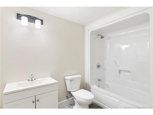 93 Attenborough Dr, Fredericton, NB 