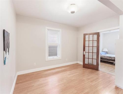 218 Austin St, Winnipeg, MB - Indoor Photo Showing Other Room