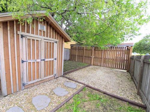 218 Austin St, Winnipeg, MB - Outdoor With Exterior