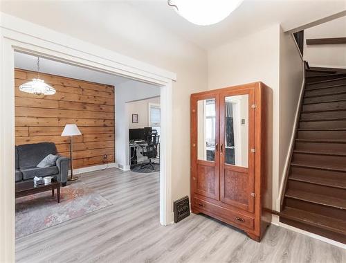 218 Austin St, Winnipeg, MB - Indoor Photo Showing Other Room