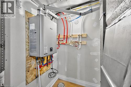 138 Rendell Boulevard, Hamilton, ON - Indoor Photo Showing Basement